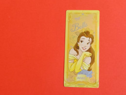 1 Trading Card Officielle 56 X 128 Mm Neuve Sortie Des Booster Carte Disney Princesse Sr N° 32 Belle - Disney