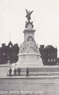 0-GBR01 01 111- LONDON / LONDRES - QUEEN VICTORIA MEMORIAL - Buckingham Palace