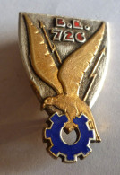 INSIGNE BA 726 NIMES BASE ECOLE - Dos Guilloché - DRAGO PARIS  A 591 - Luftwaffe