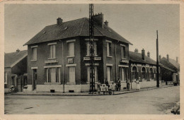 CPA 80 VILLERS BRETONNEUX La Poste - Villers Bretonneux