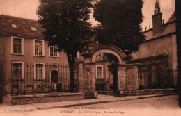 CPA - ÉPERNAY - La Bibliothèque Ancien Collège - Edition J.Bracquemard - Biblioteche