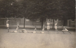 AK Foto Junge Männer Bei Gymnastik Im Freien - Ca. 1910  (68237) - Gymnastique