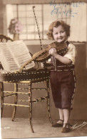 Enfant Garcon Jouant Du Violon, Instrument Musique Partition Oblitéré En 1913 (b/v) - Cartes Humoristiques