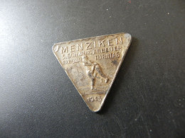 Old Badge Schweiz Suisse Svizzera Switzerland - Turnkreuz Arbeiter National Turntag Menziken 1943 - Sin Clasificación