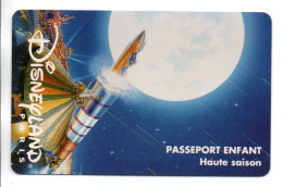 Passeport Enfant Haute Saison Disney Disneyland  PARIS France Card  (K 40) - Disney Passports