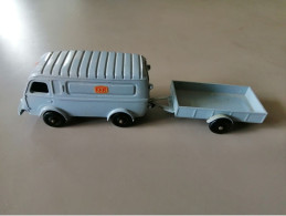 Camion Goélette Renault 1000kg CIJ PTT Avec Remorque - Toy Memorabilia