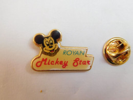 Beau Pin's , Disney , Mickey Star , Ville De Royan , Charente Maritime - Disney