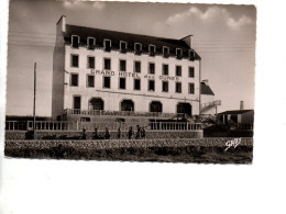 CPSM Petit Format LESCONIL Grand Hôtel Des Dunes - Lesconil