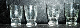 * Lot De 4 Verres à Liqueur - Motif : Grappe De Raisins - Glass & Crystal