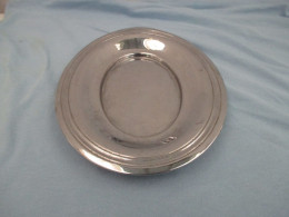 Mini Plat En Métal Argenté   Pour Présentation  18 Cm Sur 5 Cm - Plata