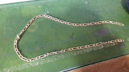 B15/ CHAINE PLAQUE OR POINCON LONGUEUR 45 CM TRES BELLE POIDS 15.5 G - Necklaces/Chains