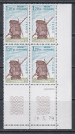 France N° 2042 XX Touristique : Moulin De Steenvoorde En Bloc De 4 Coin Daté Du 28 . 3 . 79, 2 Traits, Sans Cha., TB - 1970-1979