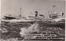 Terschelling; Doormidden Gebroken Schip Ecuador - Gelopen. (P.C. Rijf, Midsland - Terschelling) - Terschelling