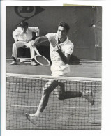MM00755/ Hamburg Rotherbaum Tennis 1967 Tennisspieler Santana  Foto 21 X 16 Cm  - Altri & Non Classificati