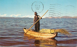 Peru Puno Lake Tititaca Totora Boat Ethnic Man - Perù