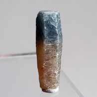 #O57 - Natürlicher SAPHIR Kristall (Ratnapura, Sri Lanka, Ceylon) - Minerali