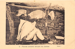 ETHIOPIE- PIERRES SONORES SERVANT DE CLOCHES - Äthiopien