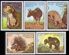 560 Laos Ours Bear Bears Bare MNH ** Neuf SC (LAO-27c) - Bären