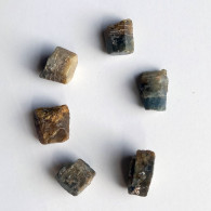 #T42 - Cristaux De Béryl Var. AIGUE-MARINE Et RUBIS Naturel (Inde) - Minerals