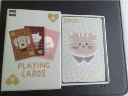 Jeu 54 Cartes "  PLAYING CARDS "    Neuf  S/blister    ,joli Boîtier Assorti   Net  8 - Kartenspiele (traditionell)