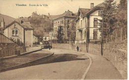 VIANDEN.  ENTREE DU VILLAGE.  ANIMATION. - Vianden