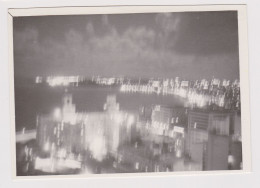 Cityscape By Night, Buildings Lights, Scene, Abstract Surreal Vintage Orig Photo 11.5x8.2cm. (541) - Oggetti