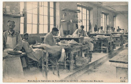 CPA - SEVRES (Seine Et Oise) - Manufacture De Sèvres - Atelier Des Mouleurs - Sevres