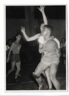 C4987/ Basketball Brown Tigers USA - FC Bayern München Foto 50er Jahre  - Other & Unclassified