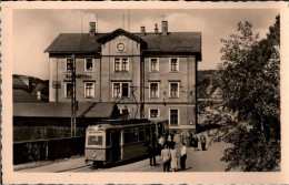 !  DDR Ansichtskarte Aus Klingenthal In Sachsen, Am Bahnhof, Schmalspurbahn Klingenthal–Sachsenberg-Georgenthal - Estaciones Con Trenes