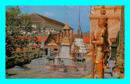 A913 / 245 THAILANDE Bangkok Inside The Grounds Of Wat Phra Keo ( Timbre ) - Tailandia
