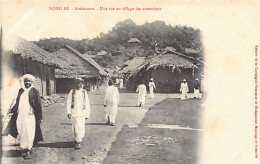 COMORES - Une Rue Du Village Des Comoriens à Nossi-Bé - Ed. Cie Française De Madagascar  - Comorre