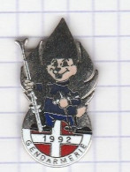 PINS GENDARMERIE NATIONALE 20 - Militaria