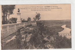 DOMME . PANORAMA DES GRANDS ROCHERS DE LA BARRE ET MONUMENT JACQUES DE MALEVILLE REDACTEUR DU CODE CIVIL . NON ECRITE - Domme