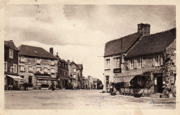 BRIOUZE Place De L'Eglise Et Rue D'Argentan - Briouze