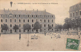 ANCENIS - La Cour De La Caserne Du 64e D'Infanterie - Très Bon état - Ancenis