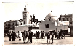 Alger La Mosquée Sidi Abderrahman Et La Statue Du Doc D'Orléans - Islam