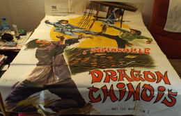 CINEMA - GRANDE AFFICHE 1550 X 1180mm - L'IMPLACABLE DRAGON CHINOIS - Dessin De C. BELINSKY - Bon Etat - Affiches & Posters