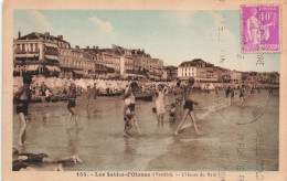 FRANCE - Les Sables D'Olonne (Vendée) - Vue Sur La Plage - Animé - L'heure Du Bain - Carte Postale Ancienne - Sables D'Olonne