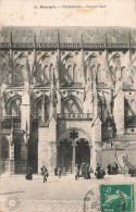 FRANCE - Bourges - Vue Générale De La Cathédrale - Face à L'entrée - Le Portail Sud - Carte Postale Ancienne - Bourges