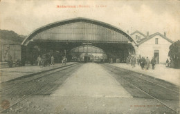 CPA -34- BÉDARIEUX - La GARE - Edit. Delestaing * 2 Scans - Bedarieux