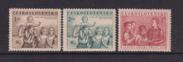 CZECHOSLOVAKIA  - 1952  Childrens Day Set   Never Hinged Mint - Neufs