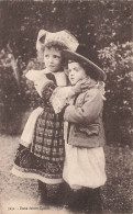 FRANCE - Deux Futurs époux - Tenues Traditionnelles - Enfants - Carte Postale Ancienne - Altri