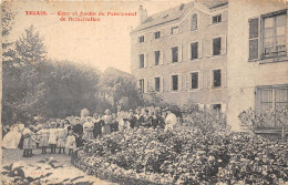 94-THIAIS- COUR ET JARDIN DU PENSIONNAT DE DEMOISELLES - Thiais