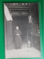 Carte Photo , D'un Café Au Numero 49 , Madame Martin - Caffé