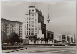 Berlin, DDR, Strausberger Platz Mit Blick Zum Fernseh-und UKW-Turm, 1969 - Other & Unclassified