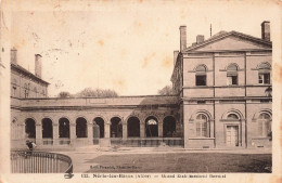 FRANCE - Néris Les Bains (Allier) - Vue Sur Le Grand Etablissement Thermal - Carte Postale Ancienne - Neris Les Bains