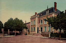 Vernoux-en-Vivarais (Ardèche) La Mairie, La Poste, L'Entrée Du Monument - Ed. Combier - Carte CIM Colorisée Non Circulée - Vernoux