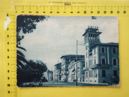 CT-05759- VIAREGGIO - VIALE CARDUCCI - AUTO EPOCA - HOTEL ASTOR- VIAGGIATA 1951 - Viareggio