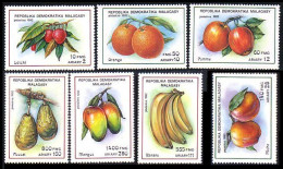 588 Madagascar Fruits Bananes Oranges Avocat Avocado Mangue MNH ** Neuf SC (MDG-3b) - Fruits