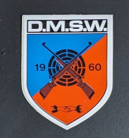 AUTOCOLLANT D.M.S.W. 1960 - CLUB DE TIR ARMES CARABINE SPORT - DE MOEDIGE SCHUTTERS WECHELDERZANDE - ZOERSEL BELGIQUE - Adesivi